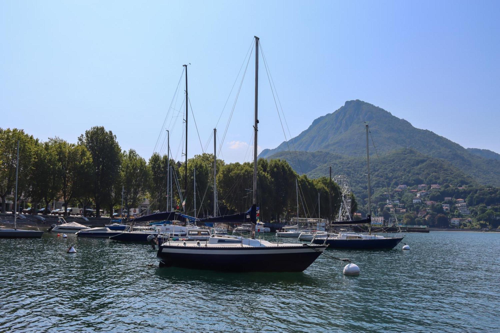 Casa Ardo Wifi & Free Parking In Lecco Center Apartment Екстериор снимка